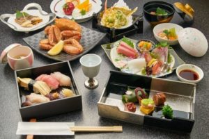 精進落としの意味やタイミングはいつ？金額相場や席順、献杯の挨拶やマナーについて徹底解説！