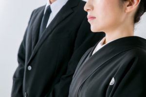 弔問とは？読み方や意味、服装や挨拶について、香典など弔問客のマナーを徹底解説！