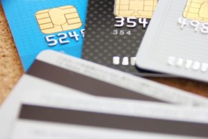 終活でクレジットカードを整理するメリットとデメリットを紹介！